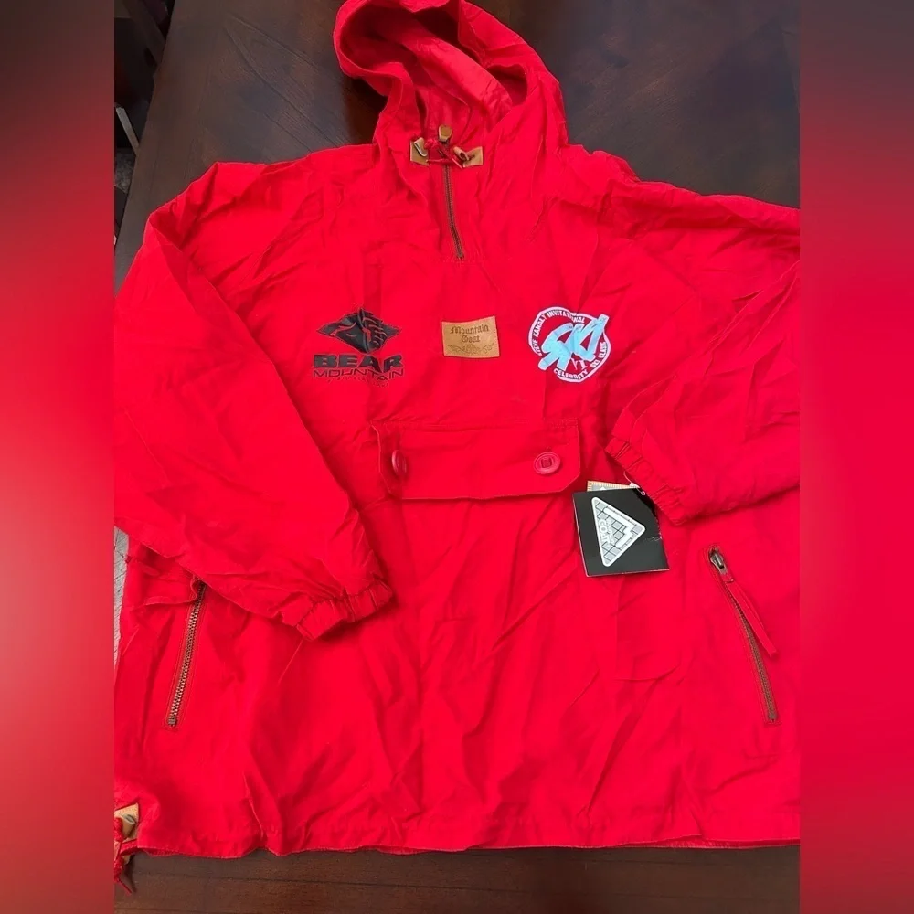 NEW GOAT MOUNTAIN Bear Men's Red Hooded Raincoat SIZE L